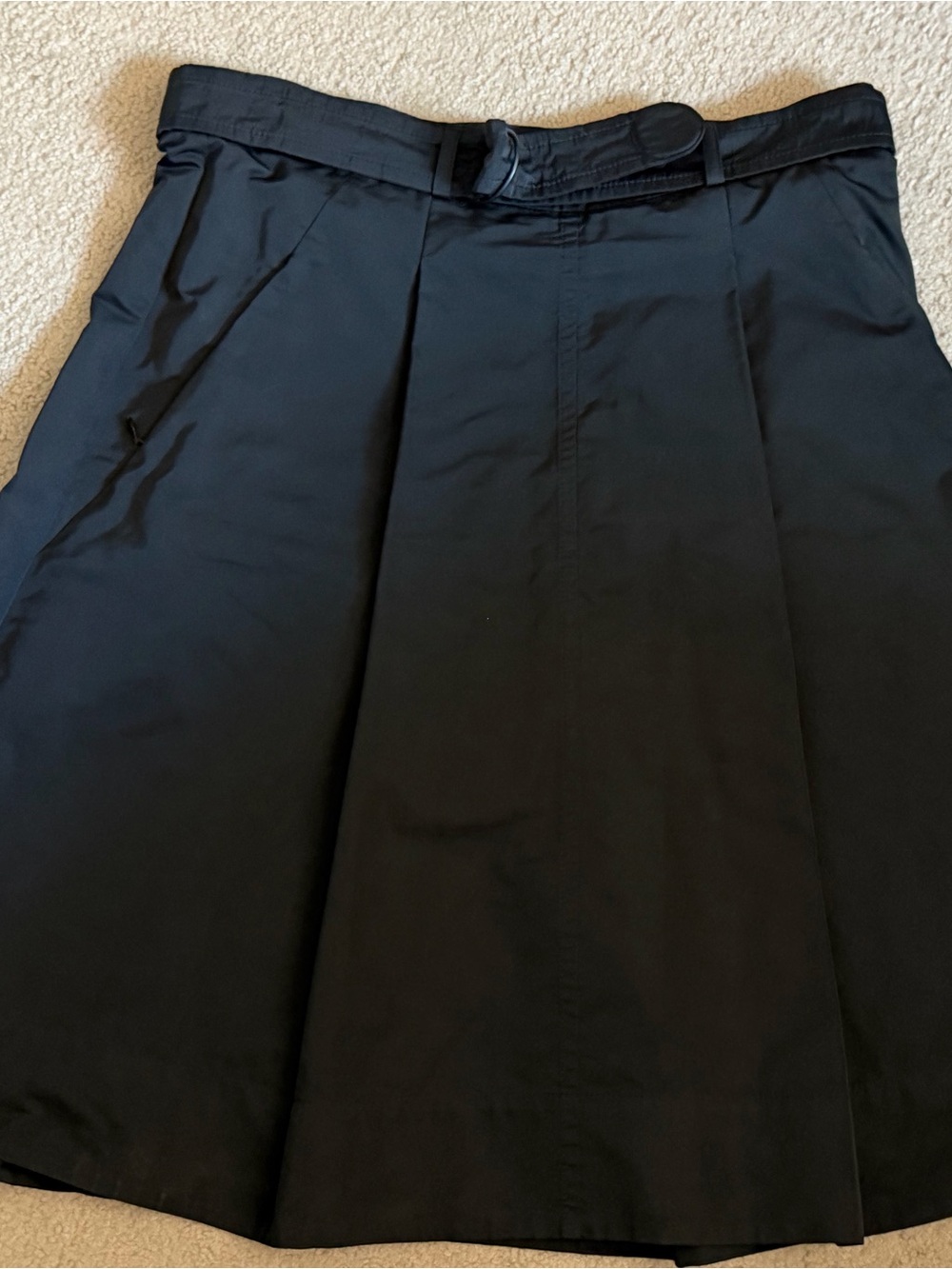 Akris Punto Black Midi A-Line Skirt with Waistband